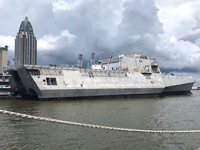 ABD, ‘USS Oakland’ isimli savaş gemisini suya indirdi