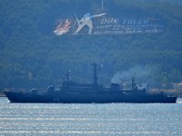 'Perekop' isimli Rus savaş gemisi, Çanakkale Boğazı'ndan geçti
