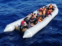 Bodrum’da lastik botla kaçmaya çalışan 44 göçmenler yakalandı