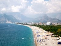 Antalya'da çevreyi kirleten iş yerlerine mühür uyarısı yapıldı