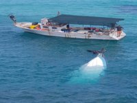 Mersinlik'te karaya vurmuş tekne bulundu