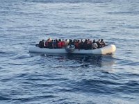 Sisam Adası’nda düzensiz göçmen botu bulundu