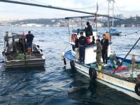 İstanbul Boğazı'nda kaçak midye avcılarına operasyon düzenlendi