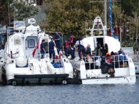 Ayvacık’ta 215 düzensiz göçmen yakalandı