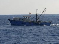 Silifke’de yasadışı avcılık yapan tekne yakalandı