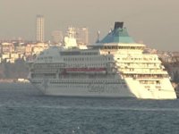 'Celestyal Crystal' yolcu gemisi, Sarayburnu Limanı'na yanaştı