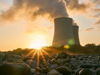 Petrol bağımlılığını azaltmak isteyen Riyad nükleer enerjiye yöneliyor