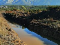 İris Gölü'nde açılan kanallar kapatılacak