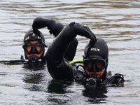 "Kurbağa adamlar" trol avcılarına göz açtırmıyor