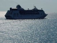 ABD'den kalkan yolcu gemisi salgın nedeniyle limana geri döndü