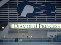 Karantina gemisinden bine yakın yolcu tahliye edildi