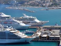 Kuşadası'na kruvaziyerle 375 turist geldi
