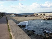 Güzelyalı sahiline estetik dokunuş