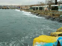 Marmara Denizi'nde ulaşıma poyraz engeli