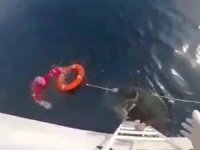 Kuşadası Körfezi’nde tekne battı