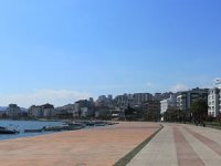 Samsun'da sahil, cadde ve sokaklar boş kaldı