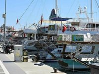 Sokağa çıkma yasağını yatlarında geçiriyorlar