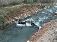 Giresun'da kamyonet dereye yuvarlandı, 1 kişi hayatını kaybetti