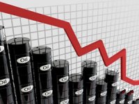 IEA raporu sonrası petrol fiyatlarında düşüş hızlandı 