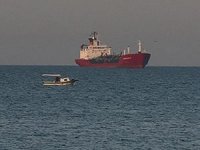 İstanbul'da denizi kirleten Seaguardian kuru yuk gemisine 2 milyon 397 bin lira ceza kesildi