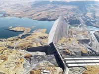 Antik kent ziyaretçileri için liman