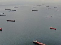 Onlarca petrol tankeri Kaliforniya kıyılarında bekletiliyor