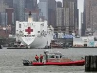 ABD donanmasına ait hastane gemisi New York'tan ayrıldı