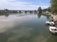 40 yıldır kirli olan çay, kendi kendine temizlendi