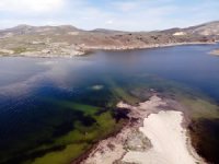 Baraj suları yükseldi, eski köy su altında kaldı