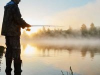 Balık tutarken fotoğraf çekti, para cezası kesildi