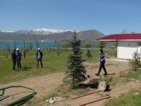 Van Gölü sahilindeki kaçak yapılar yıktırıldı