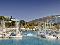 Yatçılar bayramı Kuşadası’nda marina içinde izole şekilde geçiriyor