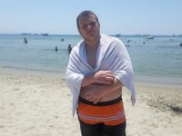 Menekşe Sahili'nde sosyal mesafe unutuldu