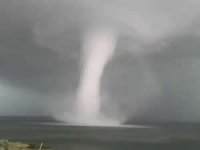 İstanbul Büyükçekmece'de hortum çıktı