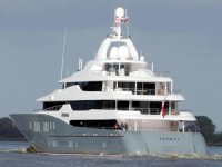 Rus iş insanının lüks yatı 'Titan', Bodrum'a demir attı