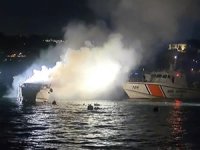 İstanbul Boğazı'nda korkutan tekne yangını!