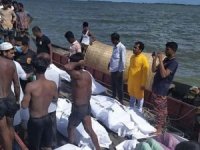 Öğrenci ve öğretmenlerin bindiği tekne alabora oldu: 17 ölü