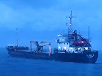 ‘Globe 6’ isimli gemi, Filipinler’de karaya oturdu