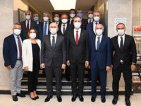 Ulaştırma ve Altyapı Bakanı Adil Karaismailoğlu, İMEAK Deniz Ticaret Odası'nı ziyaret etti