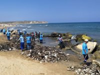 İBB, kirlenen kıyı ve plajları anında temizliyor