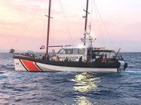 Çanakkale'de tekneleri sürüklenen 145 göçmen kurtarıldı