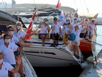 Bodrum'da kadın yelkenciler barışa yelken açtı