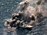 Hawaii açıklarında gemi batırmalı tatbikat gerçekleştirildi