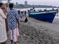 Endonezya’da denizde mahsur kalan 297 Arakanlı Müslüman kurtarıldı