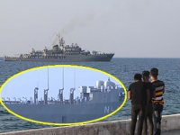 KKTC'de askeri gemiler halkı selamladı