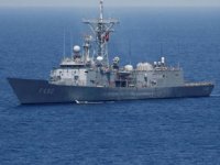 Türk gemisi, Meis Adası yakınlarında seyrediyor