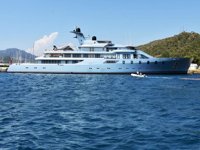 'Pacific' isimli lüks mega yat Marmaris'e demir attı