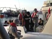 İzmir’de 48 düzensiz göçmen kurtarıldı