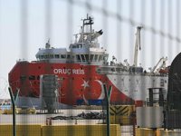Oruç Reis sismik araştırma gemisi, yeniden Antalya Limanı'na demirledi