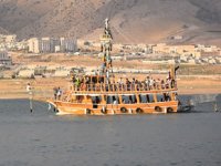 Ilısu Baraj Gölü’ndeki tekneler ruhsatlandırılacak